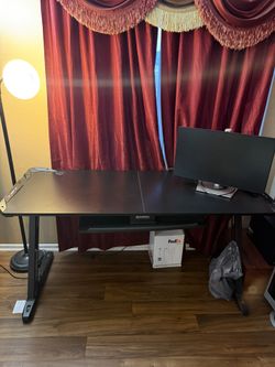 Computer Desk With Keyboard Tray