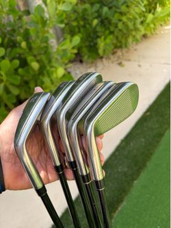 Taylor-made  M4 irons pw-6. Also included  a M6 5 iron