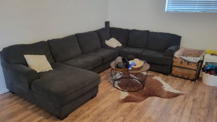 Sectional couch