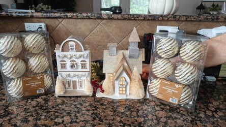 Xmas houses