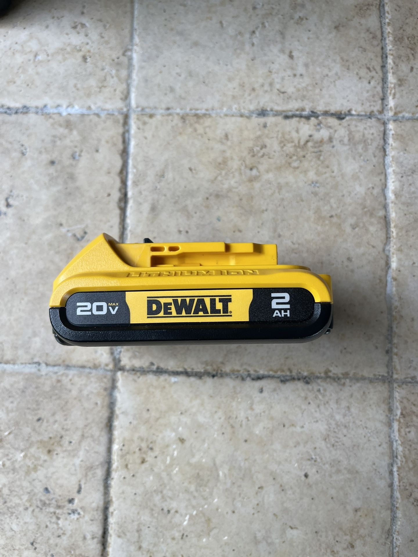Dewalt 20v XR 2AH Battery