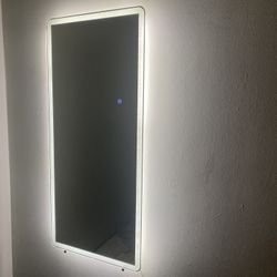 47 Inch (heavy) led Mirror 