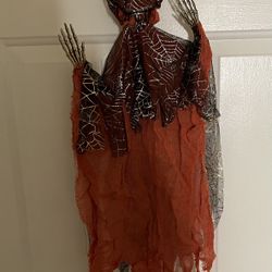 Halloween Decoration - Hanging Ghoul 