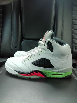 Jordan size 9.5 Poison Green