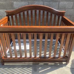 Europa Baby Crib 