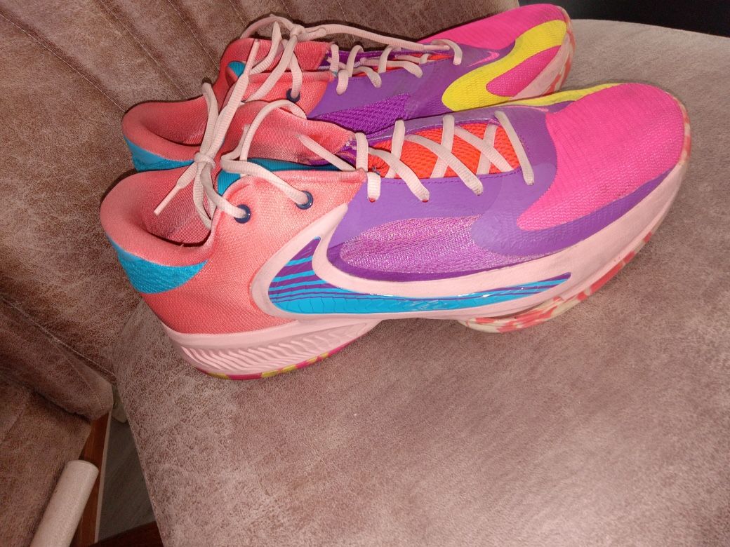 Nike zoom freak 4 Bahamas basketball shoes