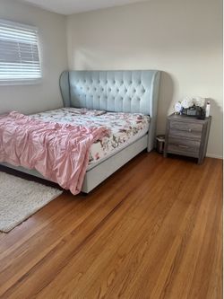 Pottery barn king size bed mint green used like new already disassembled