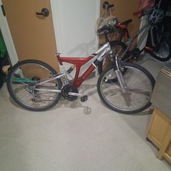 LIKE NEW MAGNA 21-SPEED https://offerup.com/redirect/?o=TVQuQklLRQ== NEW QUICK RELEASE RIM'S AND TIRE'S ON IT ! 