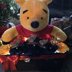 Caja Con Winnie Pooh Y Flores Eternas 