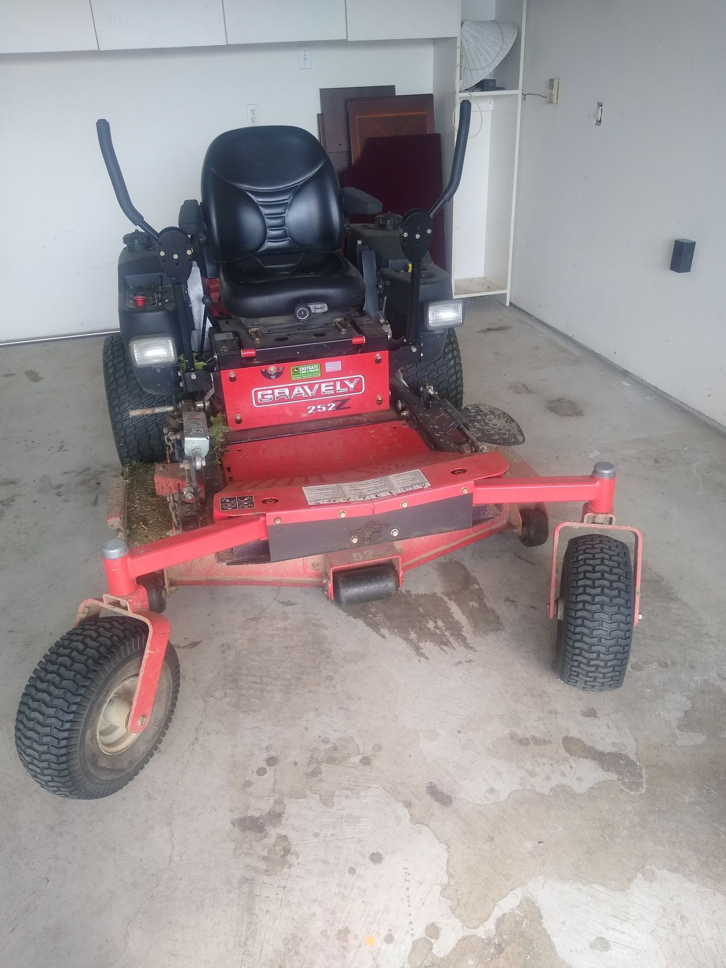 Lawn Mower Gravely