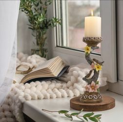 Resin Rustic Vintage Pedestal Candle Stand