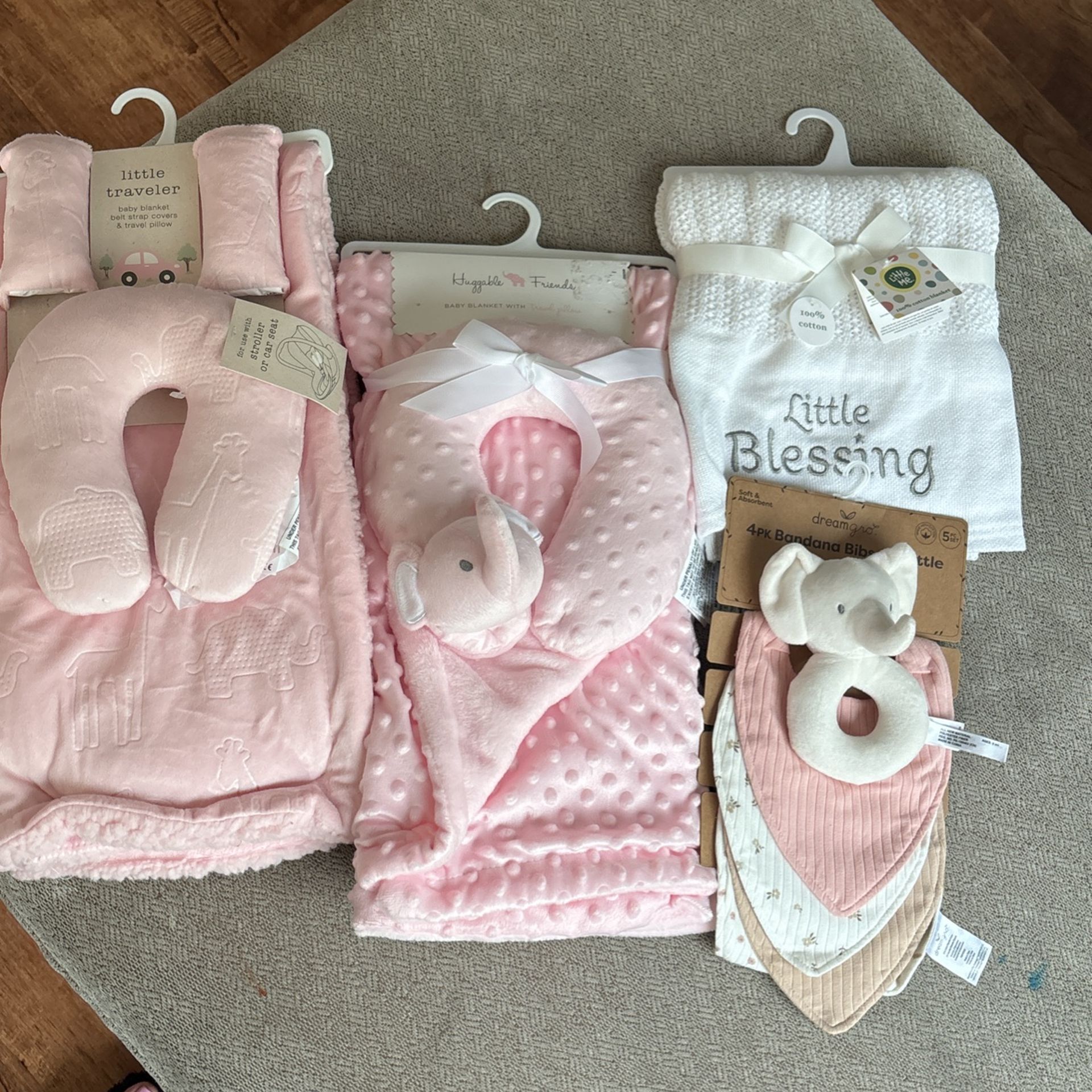 New Baby Girl Blankets Bibs