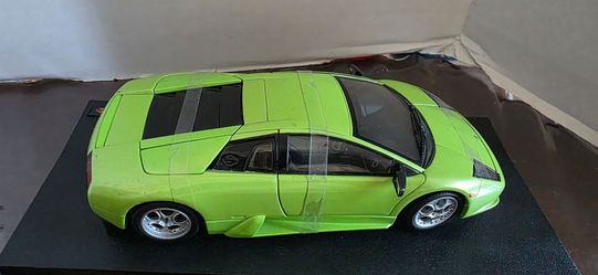 Hot Wheels 1:18 Lamborghini Murciélago Die-Cast Model