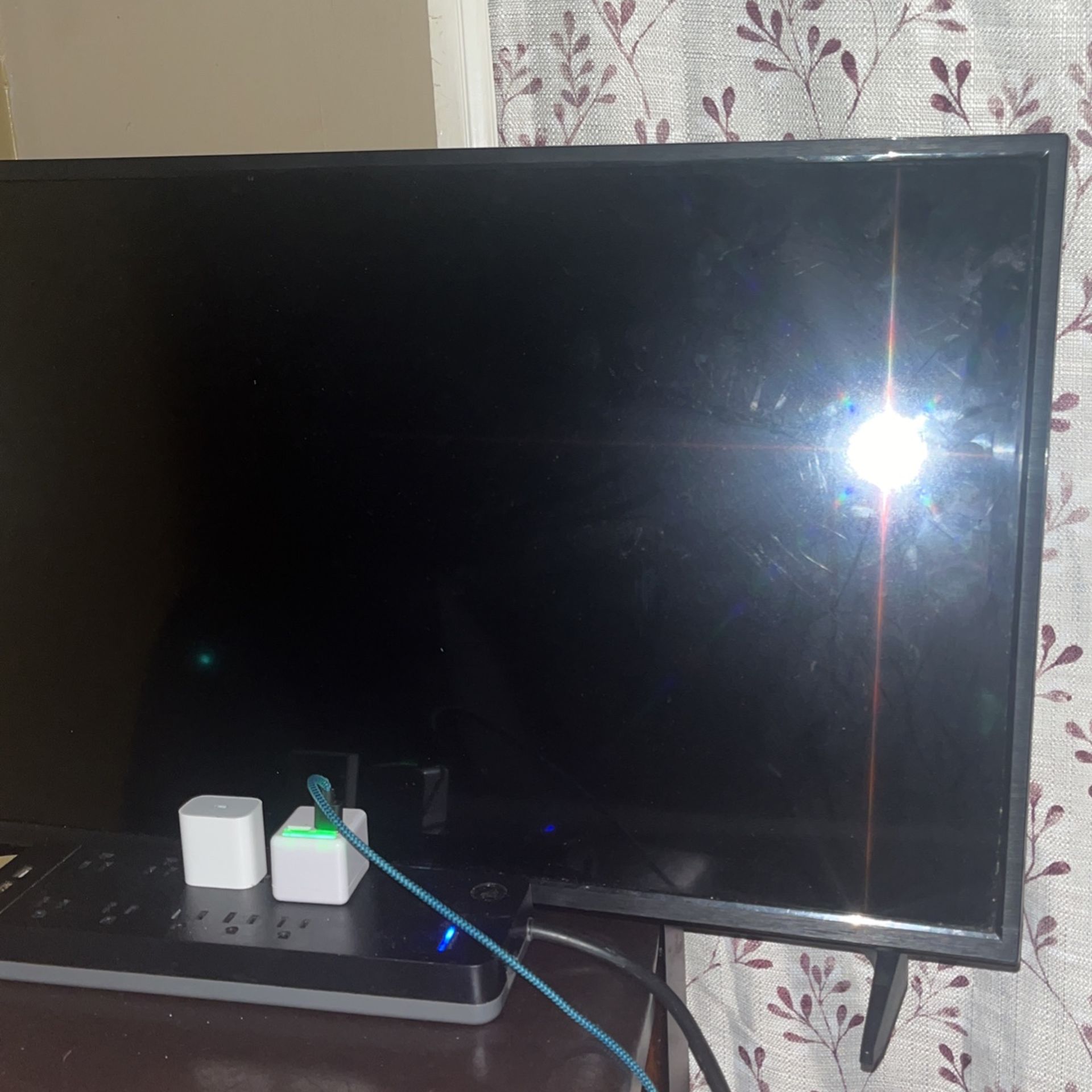 Anyone Willing To Trade A 32 Inn Tv For. 200$