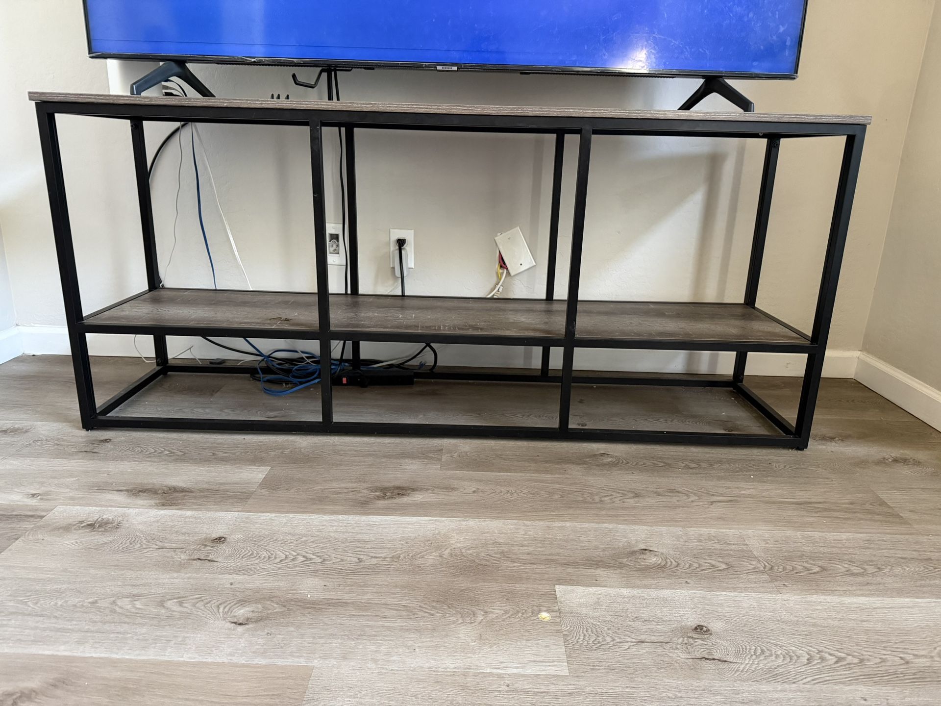 TV Stand 