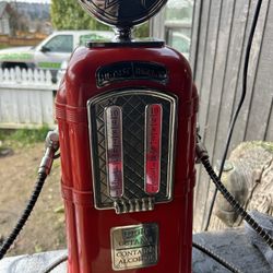 Vintage Style Gas Pump Liquor Dispenser