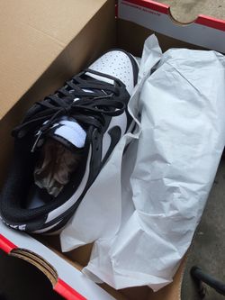 8.5 Nike Dunk Low Black/White Pandas