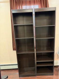 South Shore Axess 5-Shelf Narrow Bookcase – Brown (Set of 2) Condition: Preowned – Excellent condition (no damage)