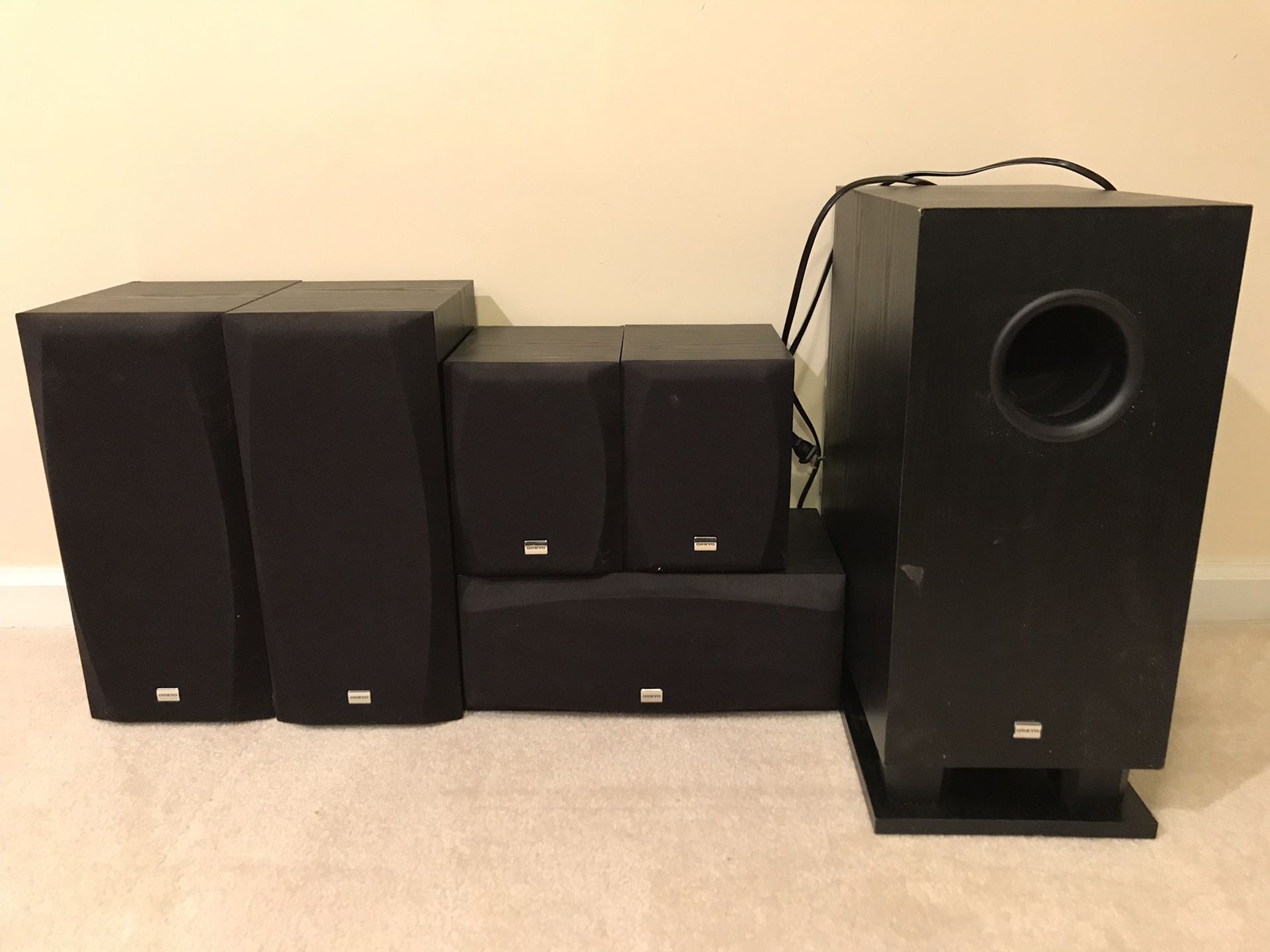 Onkyo surround sound 6 speakers