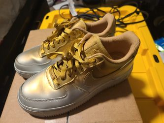 Air Force 1 Silver / Gold Low Top 