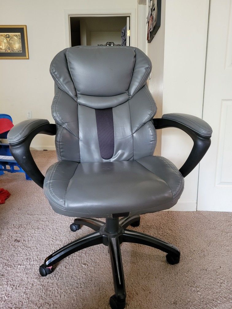 Dormeo Espo Octaspring Bonded Leather Managers Office Chair Gray
