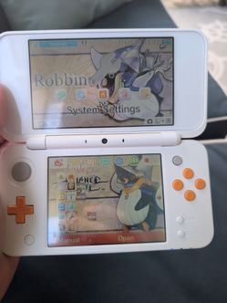 Nintendo 2ds XL and 5 games