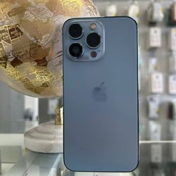 iPhone 13 Pro Max Unlocked 128Gb Blue Comes With AirPods For Free ! 