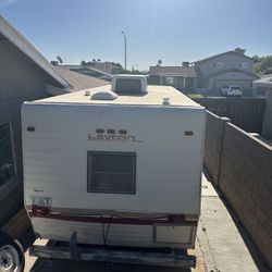 1984 Travel Trailer 