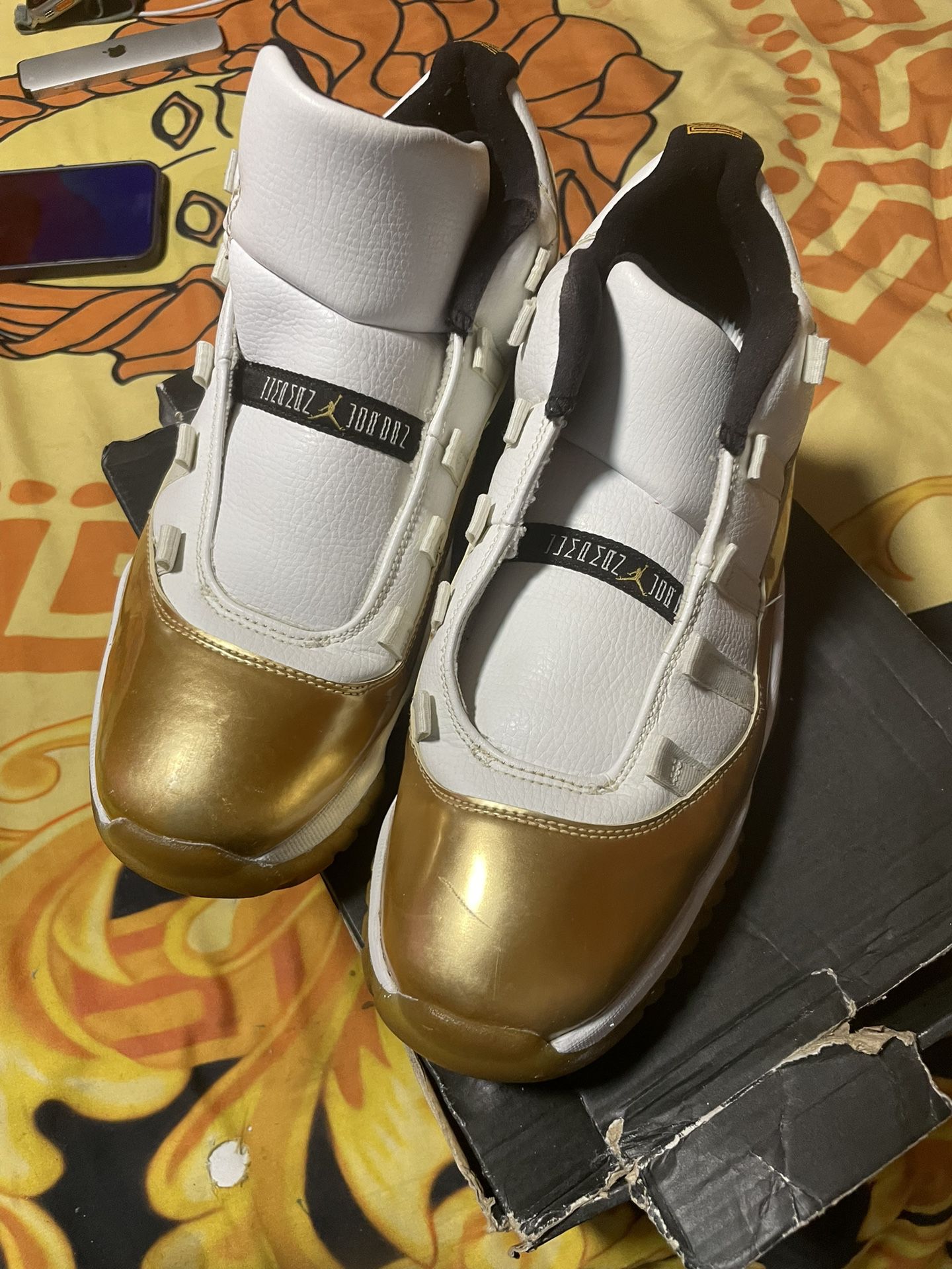  Gold & White Jordan’s Size 10  1/2
