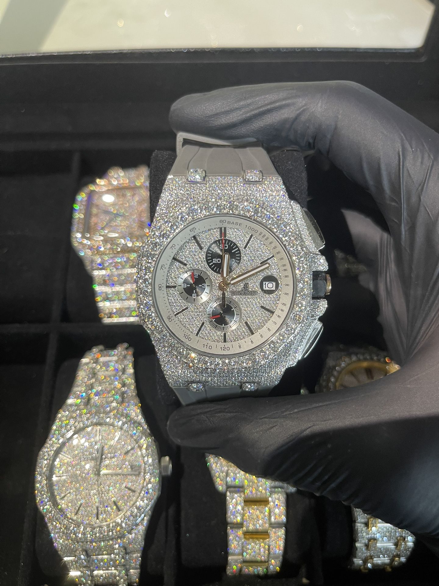 💎Flawless Moissanite Diamonds 😎 Brands of Men’s/Womens jewelry 🤝In Hand meetups or Fast shipping 💸First order discounts 