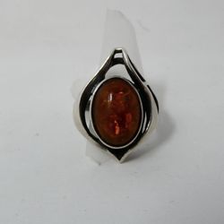 .925 Sterling Silver Ring With Orange Stone 3.15 DWT