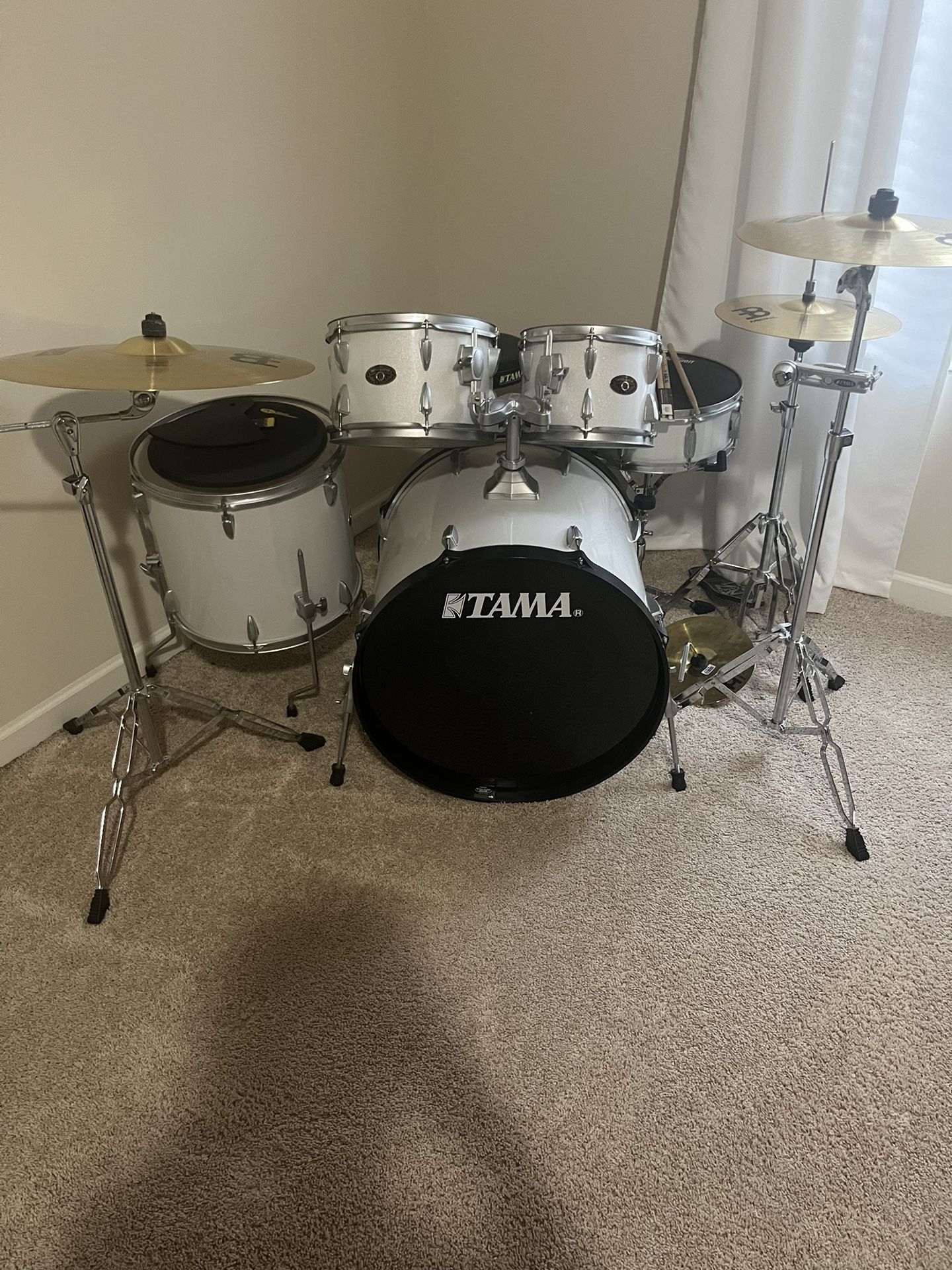 White Tama Drum-set