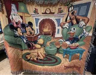 Disneyland Resort Mickey & Friends Woven Tapestry Throw Blanket Disney Parks