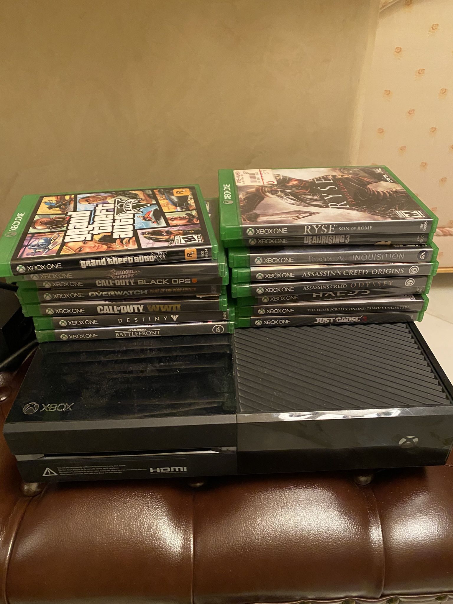 Xbox One / Controllers / Games