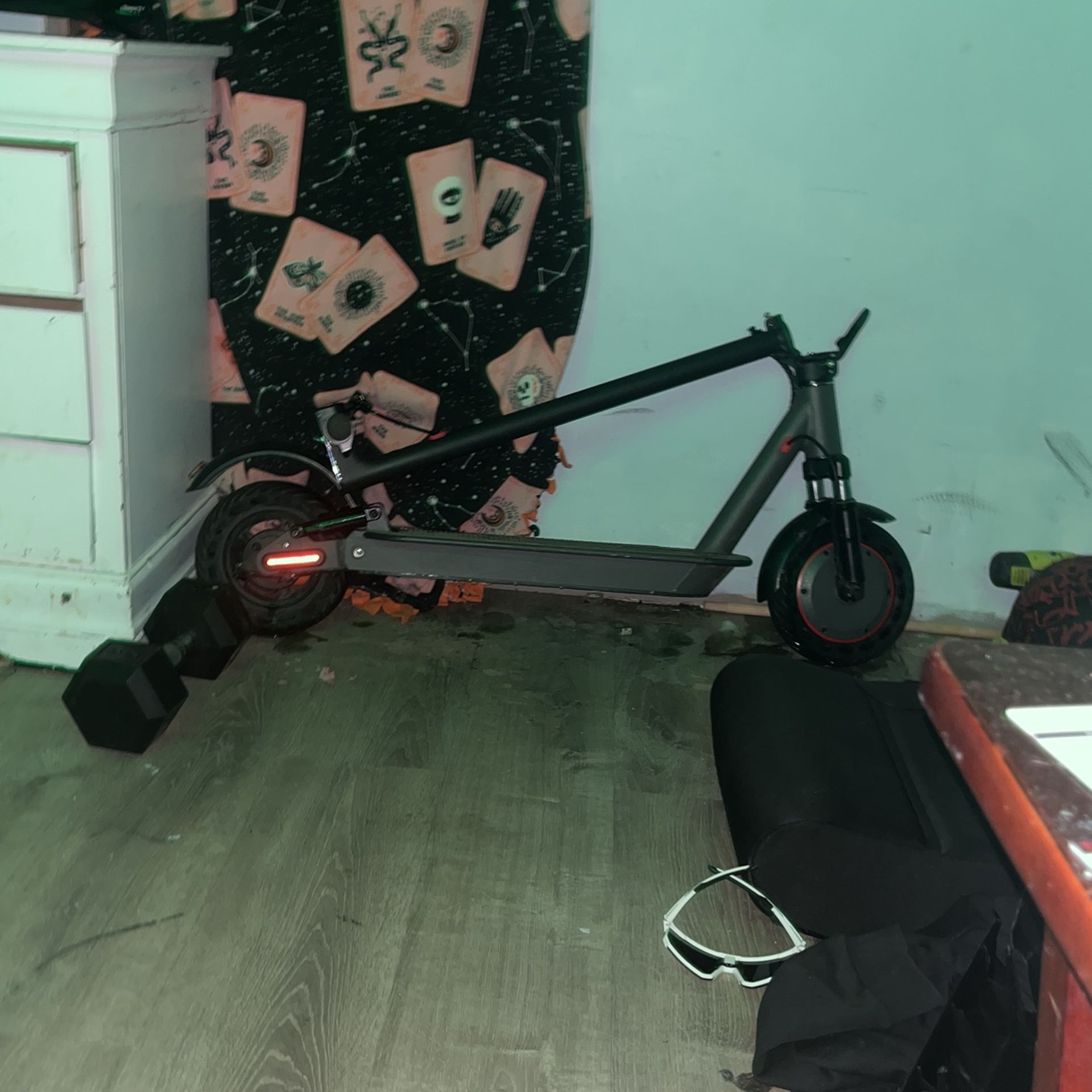 MAXSHOT Electric Scooter