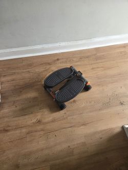 Fitness step machine