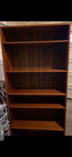 Bookshelf in excellent condition.