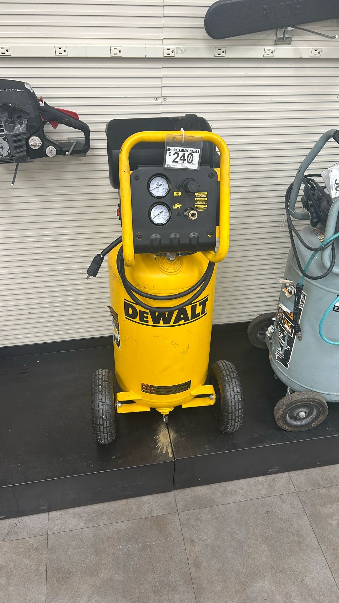 Dewalt Compressor
