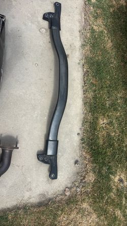 5th gen Camaro carbon fiber strut brace