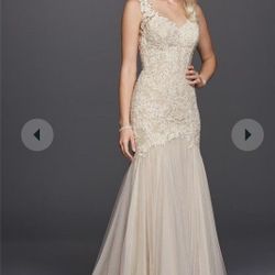 Galina Signature Wedding Gown  Size 8 W/  Clean and Preserve Kit