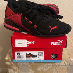 Gently Used Puma Axelion Break JR Shoes