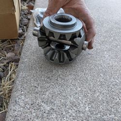 Rear Differential & Pan Bolts 2022 Chevy Colorado