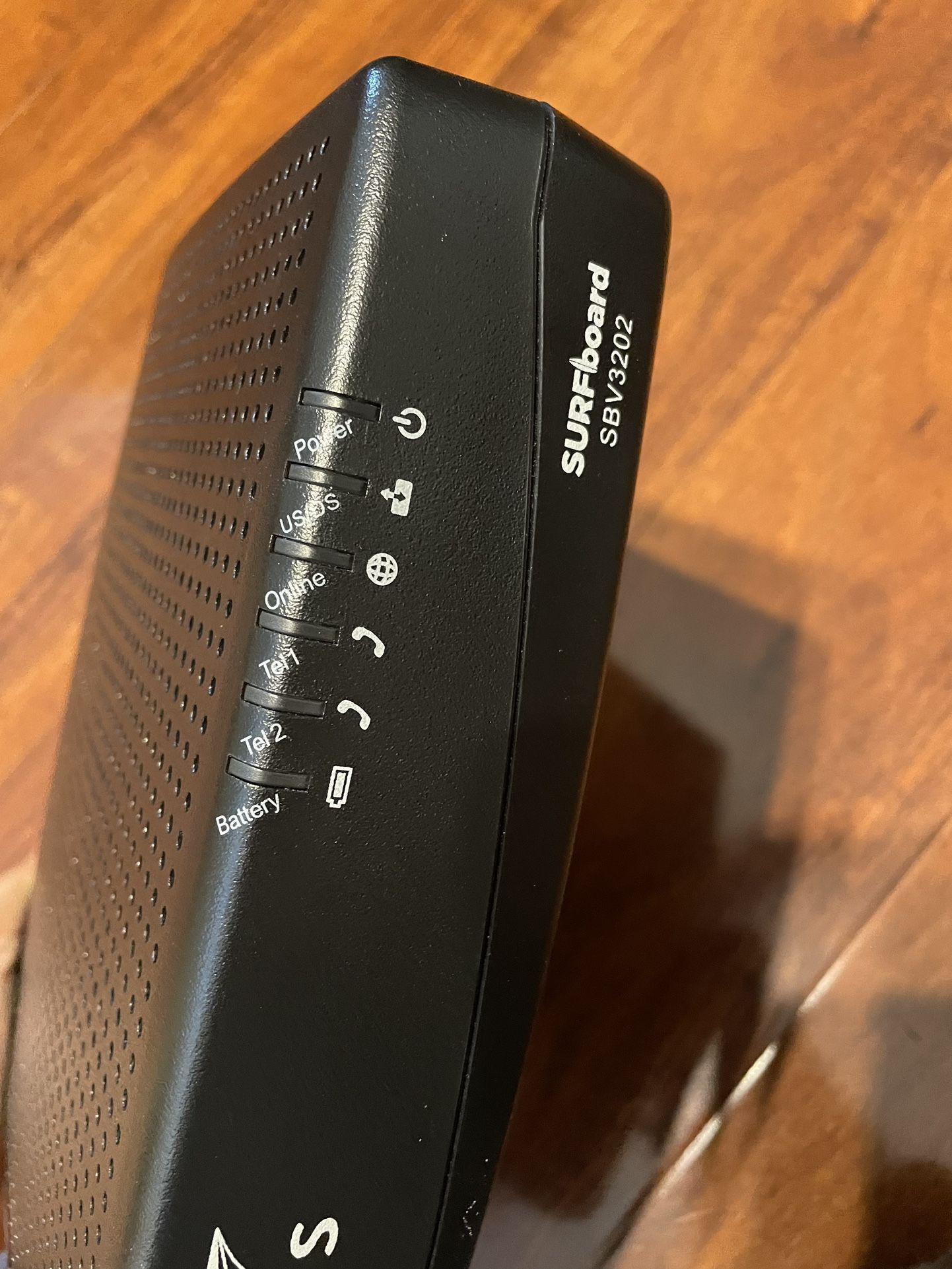 ARRIS SURFboard SBV3202 DOCSIS 3.0 Cable Modem For Comcast Xfinity Internet & Voice, 1 Gbps Port, 2 Telephony Ports, Like New