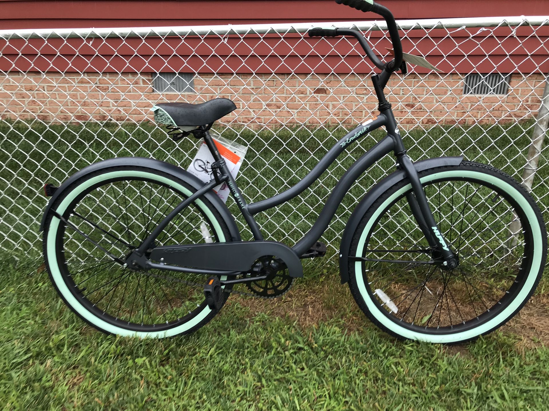 Huffy cranbrook 26inch beach cruiser. BRAND NEW