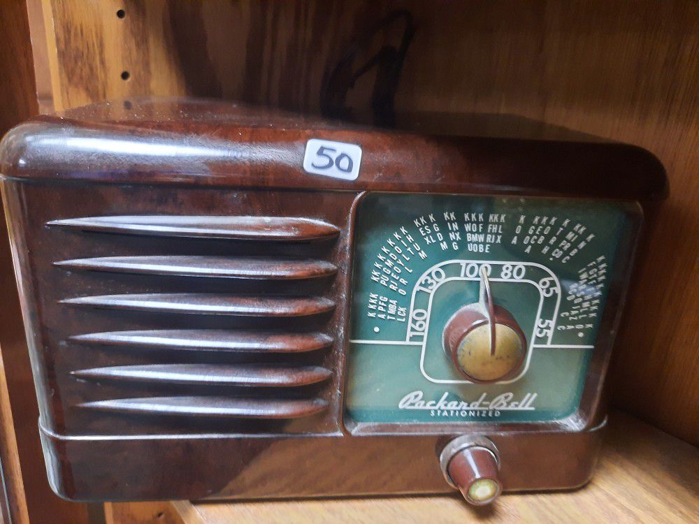 Packard Bell Tube Radio/vintage 