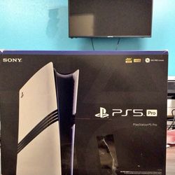 ps5 still in the box sealed brand new (open to negoiation)
