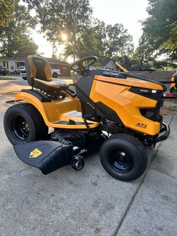 New 2025 never been used cub cadet t1-st54-24hp kohler motor-54 cut fabricated deck-runs great 👍 $3500