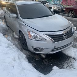 Nissan Altima 
