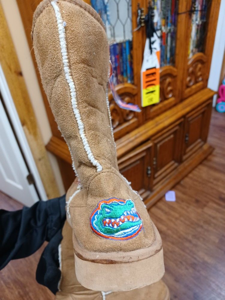 Gator Ugs