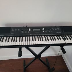 Yamaha EW300 Keyboard